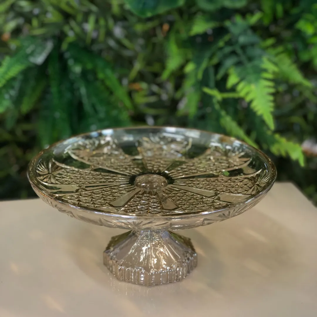 Prato de Cristal Para Bolo com Pé 9x19cm Prato de Cristal Para Bolo com Pé 9x19cm