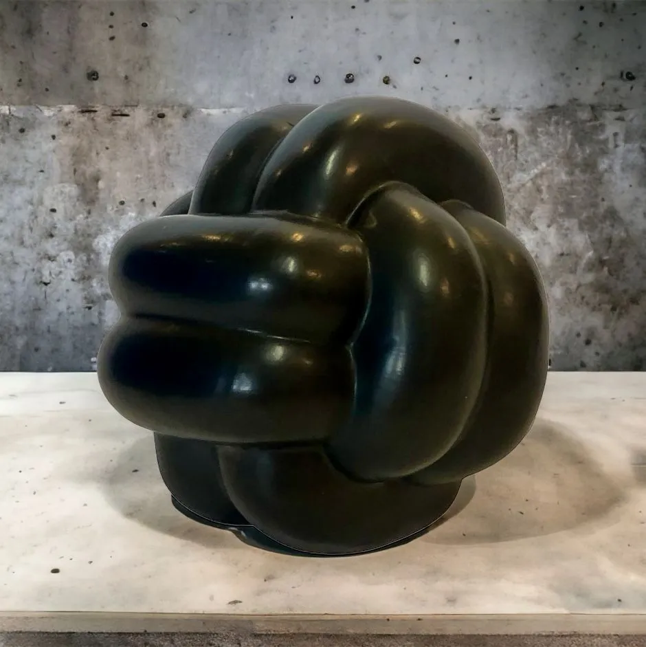 Escultura Nó Decorativo em Ceramica Preto 13cm Escultura Nó Decorativo em Ceramica Preto 13cm